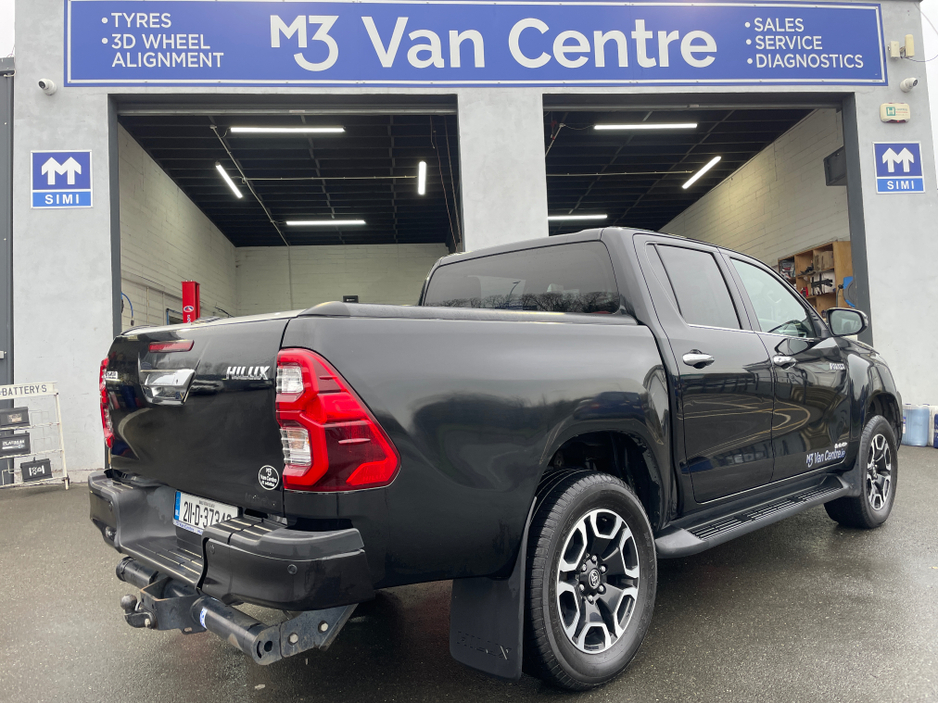 2021 Toyota Hilux 2021 TOYOTA HILUX 2.4 D-4D INVINCIBLE 4WD CREW CAB €28,950