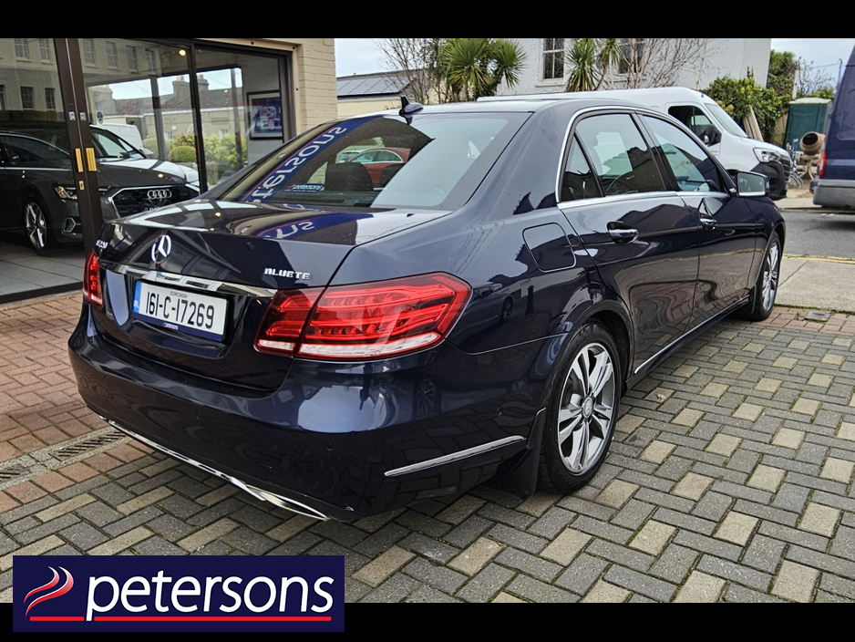 2016 Mercedes-Benz E Class - image 9