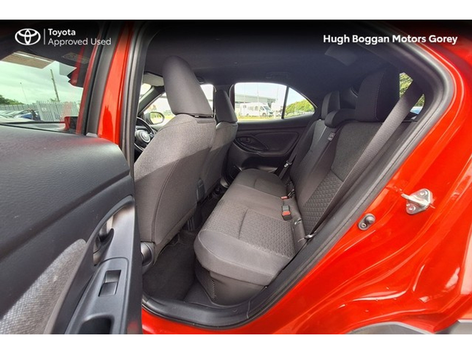 2023 Toyota Yaris Cross YARIS CROSS LUNA SPORT €27,950