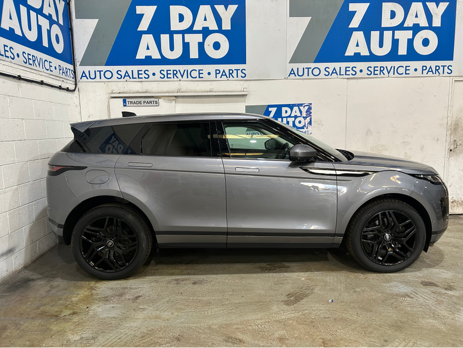 2021 Land Rover Range Rover Evoque - image 3