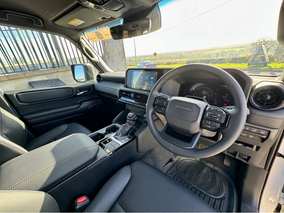 2025 Toyota Landcruiser - image 15