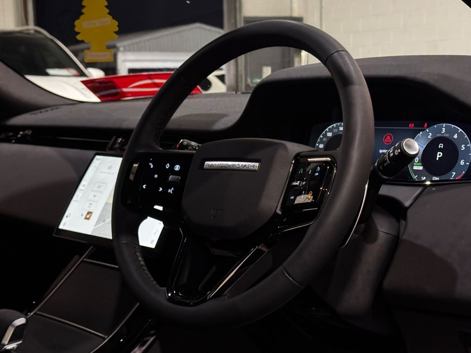 2023 Land Rover Range Rover Evoque Evoque1.5 P300E Dynamic SE