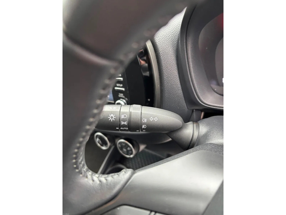 2022 Toyota Aygo 1.0 VVT-i x-play Smartphone €13,900