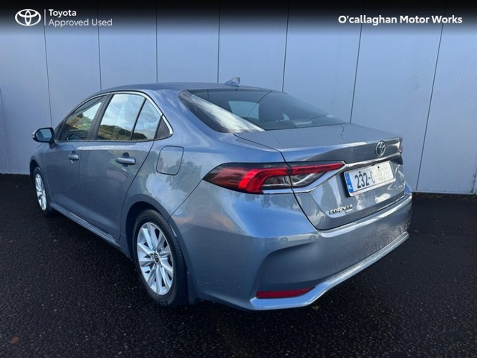 2023 Toyota Corolla - image 3