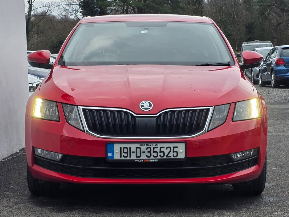 2019 Skoda Octavia - image 10