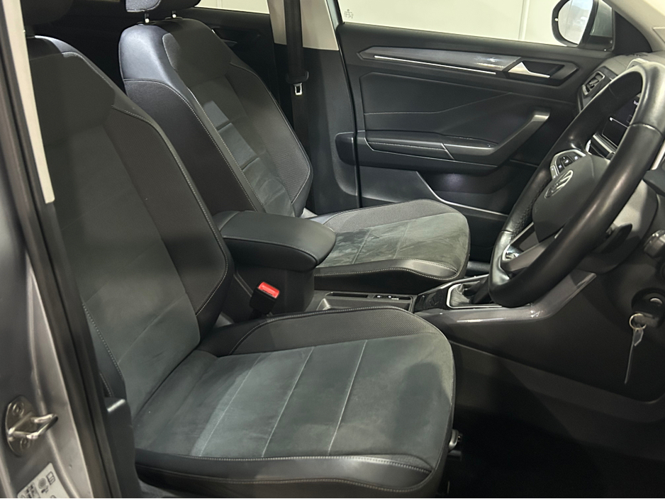 2023 Volkswagen T-Roc STYLE 1.5 TSI D7F 150HP €29,950