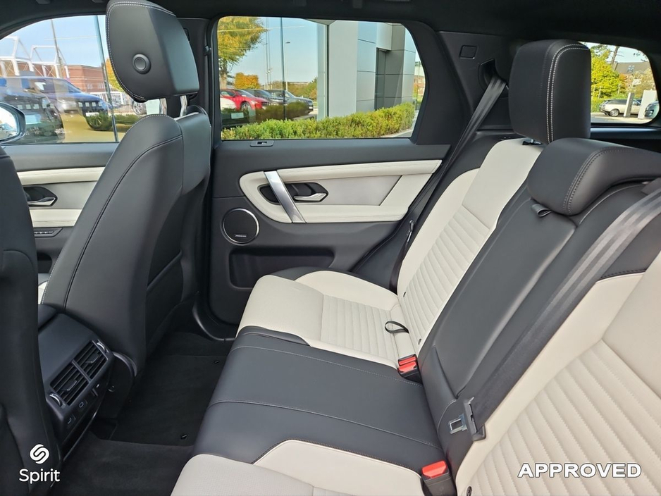 2025 Land Rover Discovery Sport 1.5 PHEV SE R Dynamic €63,950