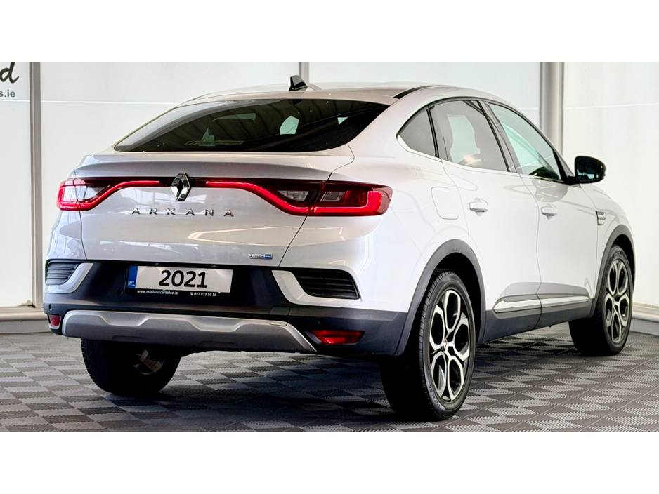 2021 Renault Arkana - image 11