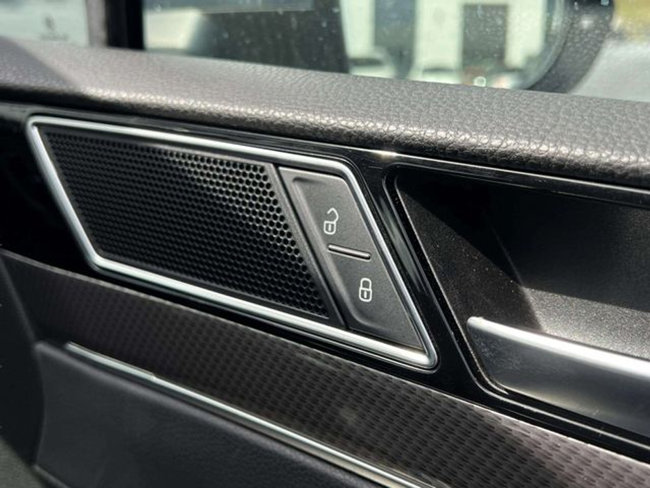 2019 Volkswagen Passat - image 27