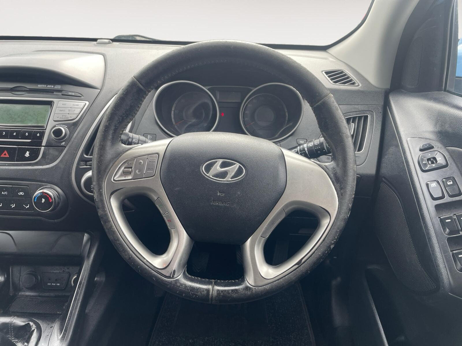 2013 Hyundai ix35 - image 10