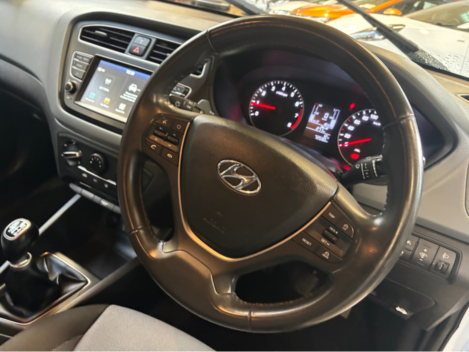 2021 Hyundai i20 - image 11