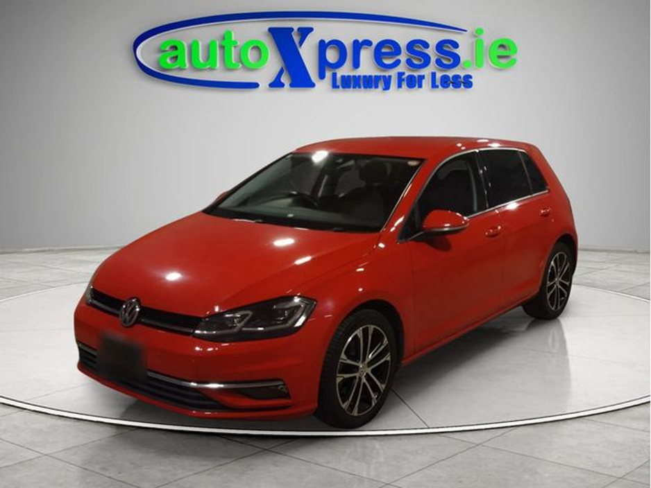 2019 Volkswagen Golf - image 3