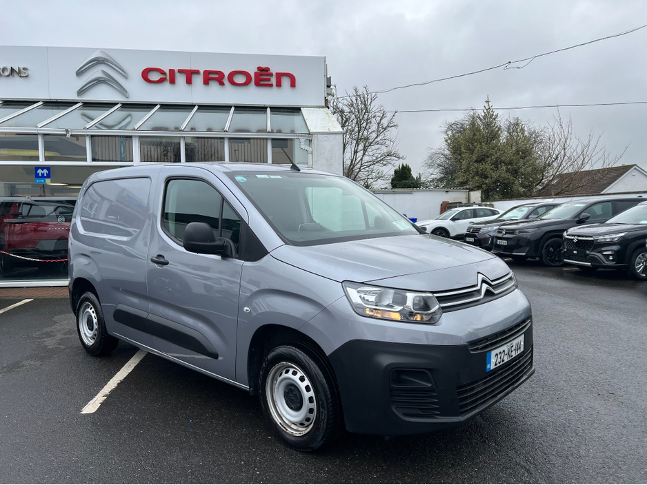 2023 Citroen Berlingo LX BLUEHDI 100 MWB (Price ex vat) €13,950