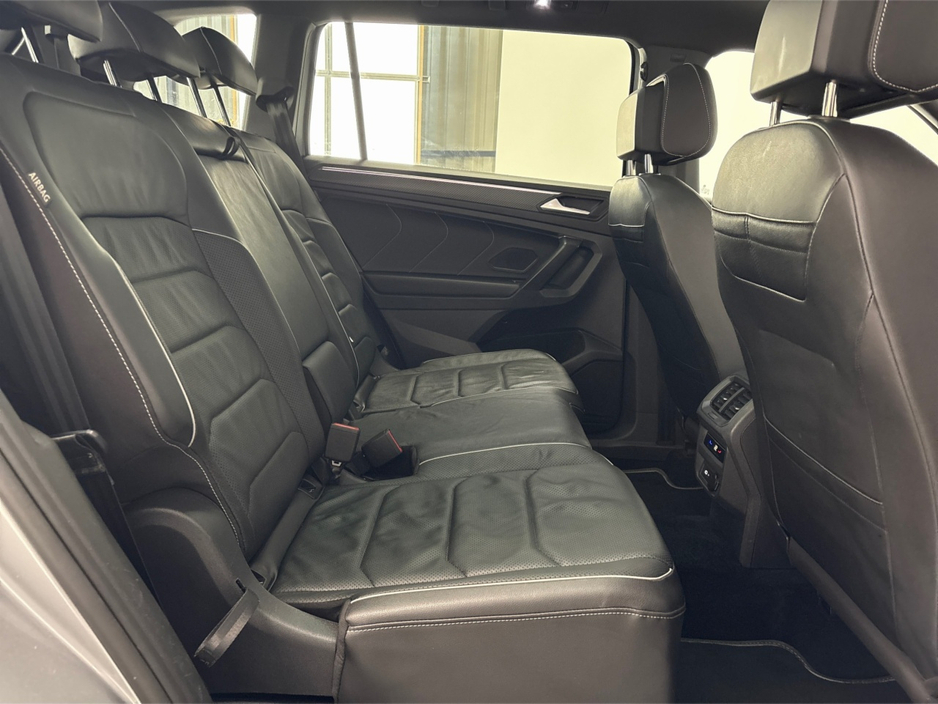 2023 Volkswagen Tiguan R-LINE 2.0 TDI AUTOMATIC 7 SEATER**PANORAMIC SUNROOF**HEATED MULTIFUNCTIONAL STEERING WHEEL**DIGITAL DASH**HEATED FRONT SEATS**REVERSE CAMERA**BLACK LEATHER INTERIOR**KEYLESS ENTRY**APPLE CARPLAY** €42,995