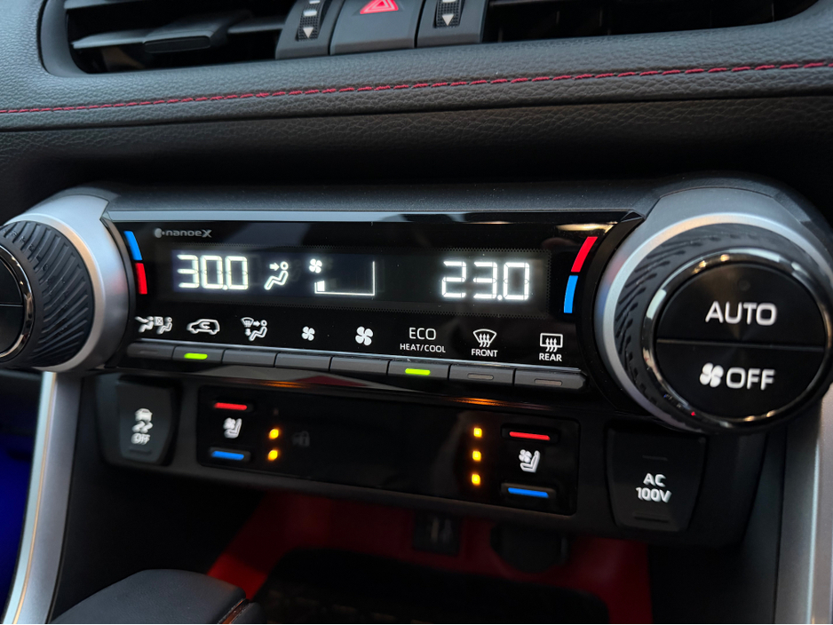 2023 Toyota Rav4 - image 37