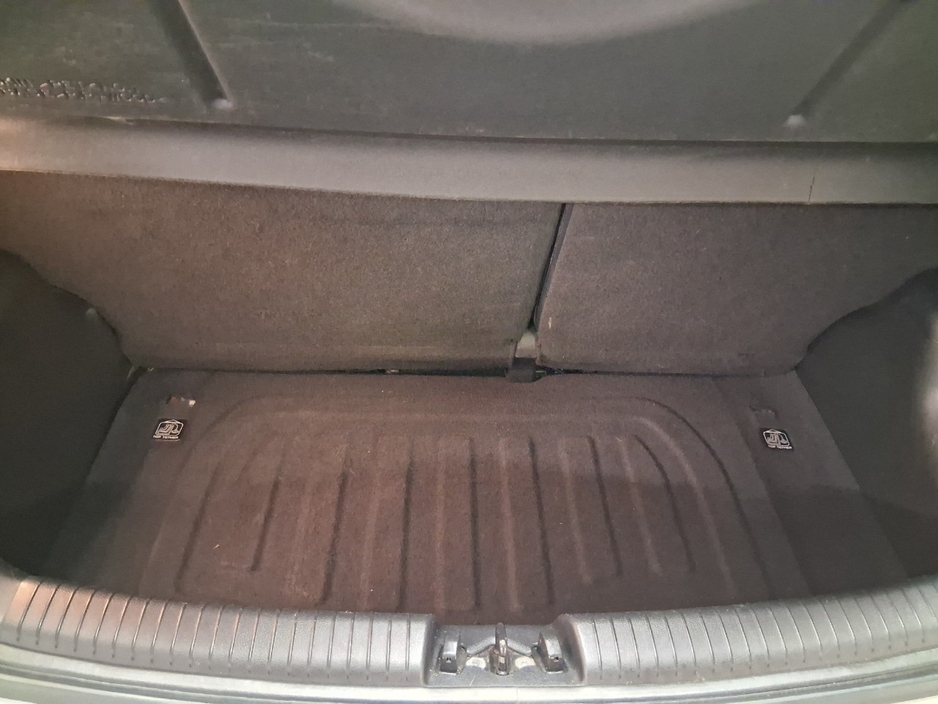 2015 Hyundai i10 - image 9