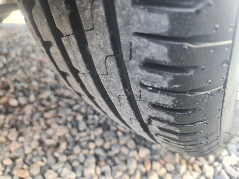 2013 Volkswagen Polo - image 13