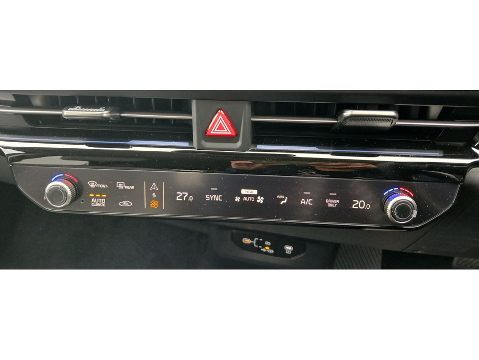 2026 Kia EV6 - image 22