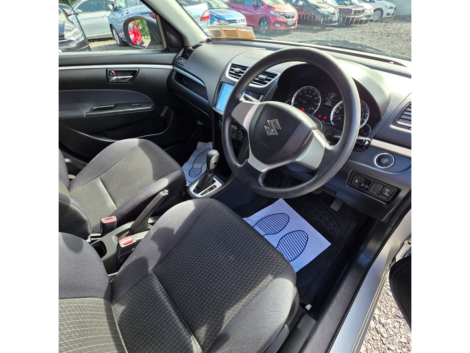 2016 Suzuki Swift - image 11