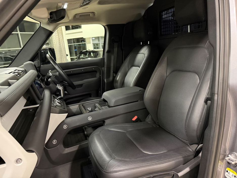 2023 Land Rover Defender 3.0 D300 COMMERCIAL 2 SEATER N1=LOW MILES//HUGE SPEC//1 OWNER=FULL LAND ROVER SERVICE HISTORY=TAILORED FINANCE PACKAGES AVAILABLE=TRADE IN'S WELCOME €64,995