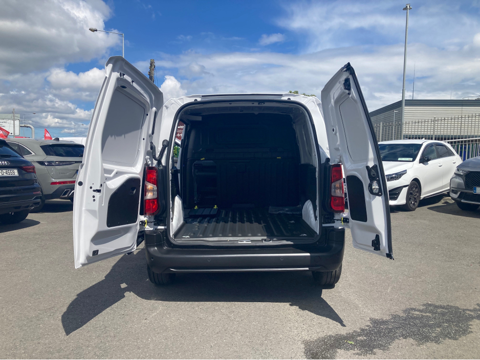 2026 Citroen Berlingo - image 16