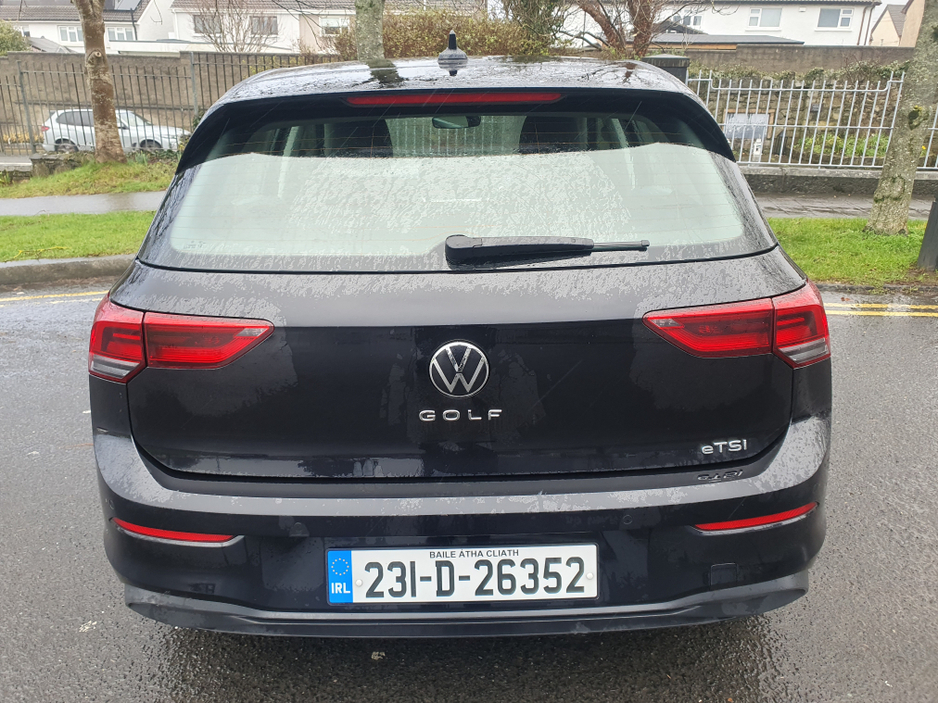 2023 Volkswagen Golf 1.0 eTSI MHE MHEV 110HP €24,995