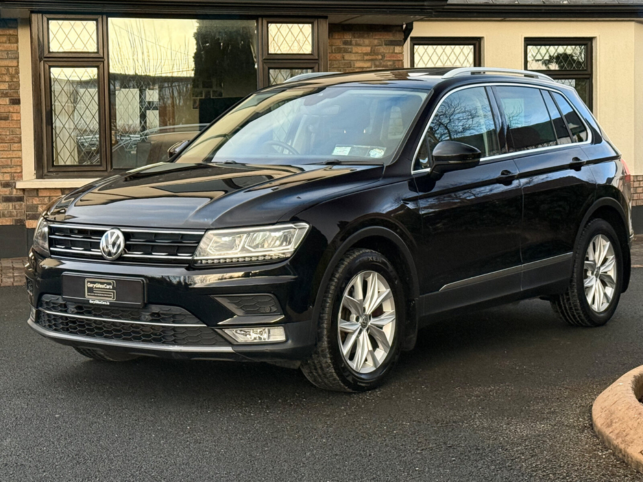 2017 Volkswagen Tiguan - image 3