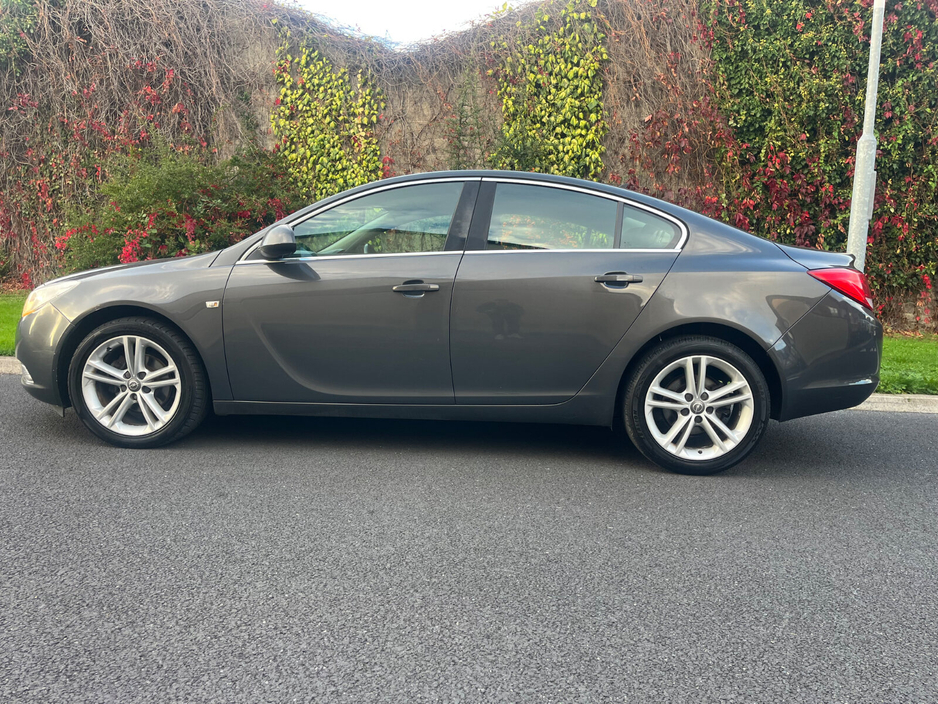 2013 Opel Insignia 2.0CDTI 130PS SC €4,450