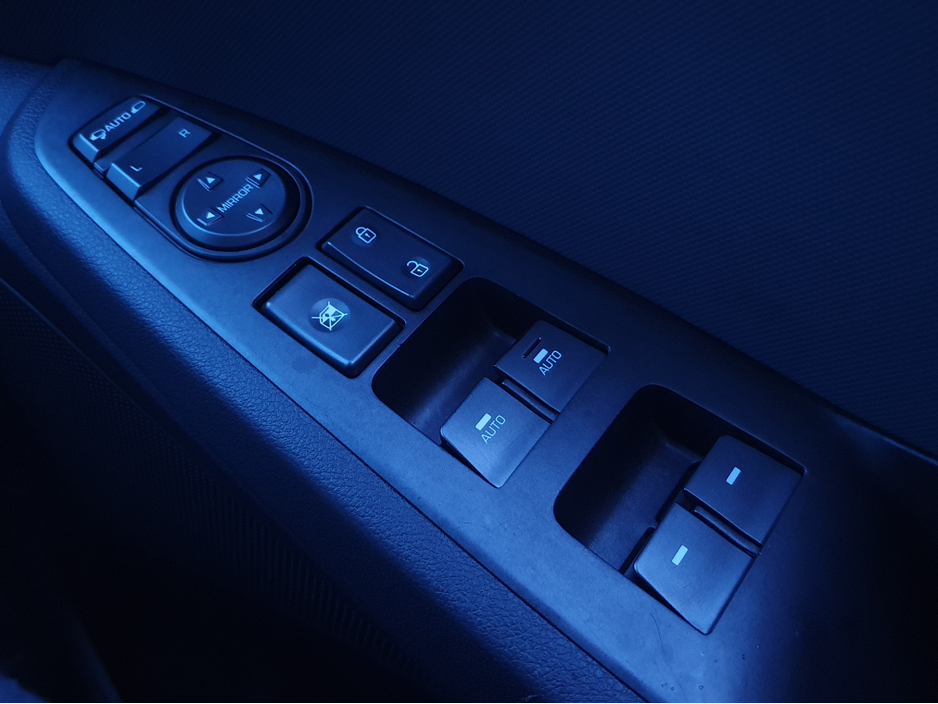 2021 Hyundai Ioniq PREMIUM AUTOMATIC FULLY ELECTRIC NCT 02/28 FINANCE AVAILABLE @ €58 PER WEEK FULL LEATHER/ HEATED SEATS/ SAT NAV/ TOUCH SCREEN MEDIA/ BLUETOOTH/ USB/ REVERSE CAMERA/ HISTORY CHECKED €12,950