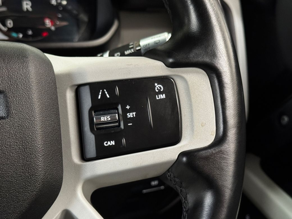 2021 Land Rover Defender - image 14