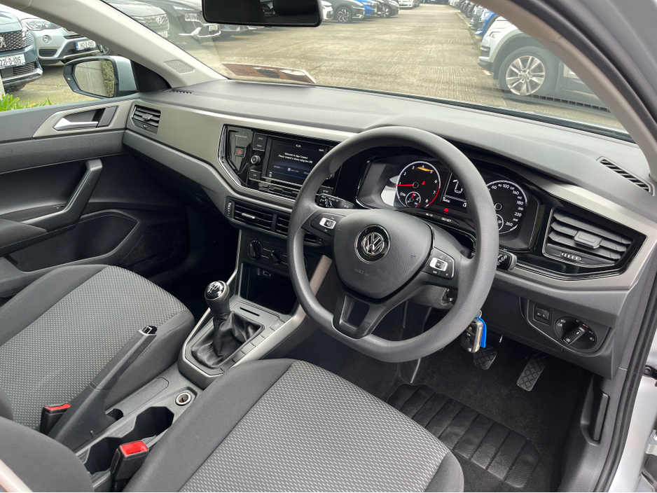 2019 Volkswagen Polo - image 14