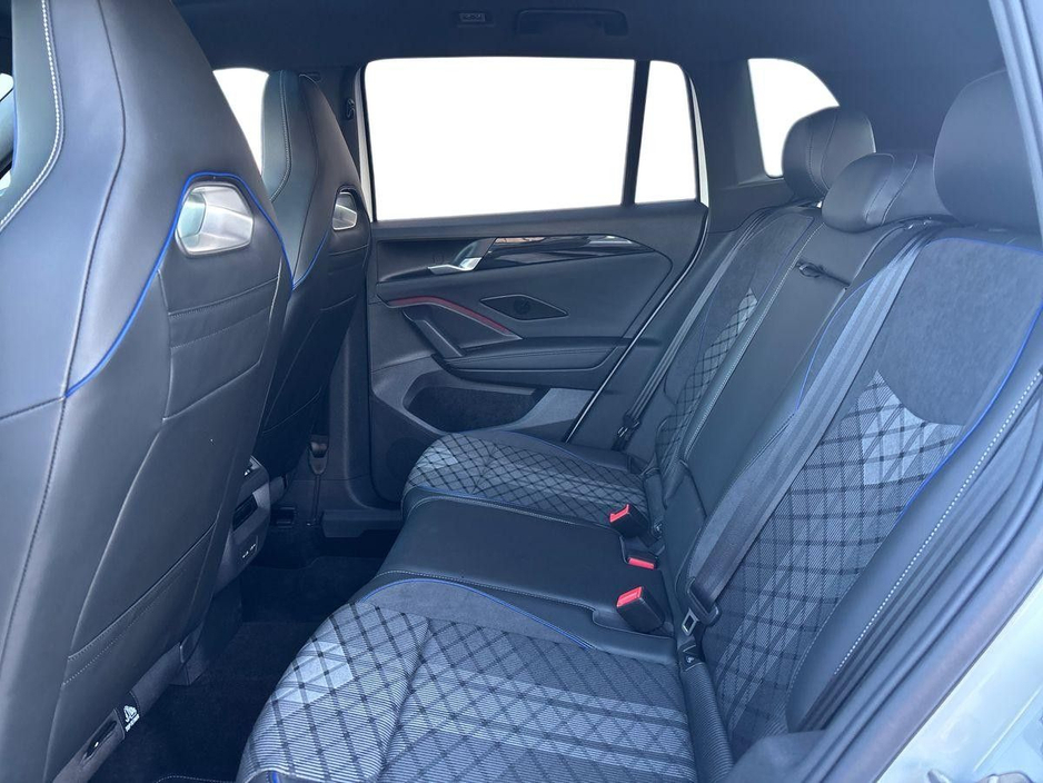 2026 Volkswagen Tiguan - image 10