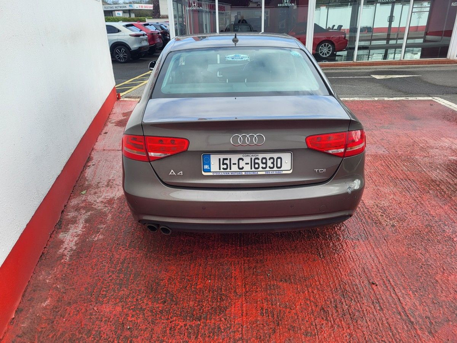 2015 Audi A4 - image 8