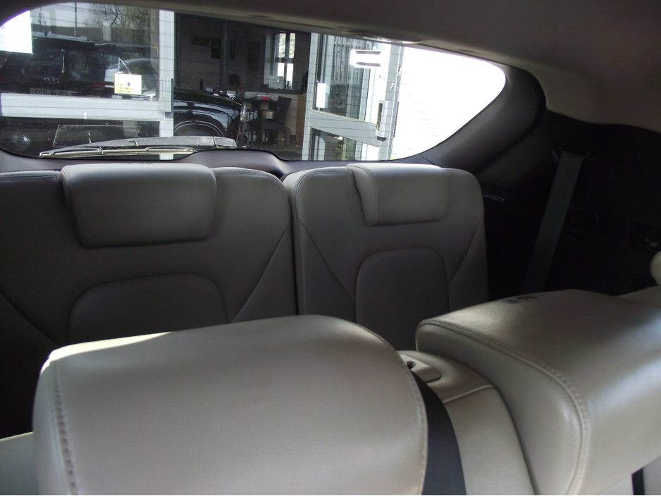 2017 Hyundai Santa Fe - image 19