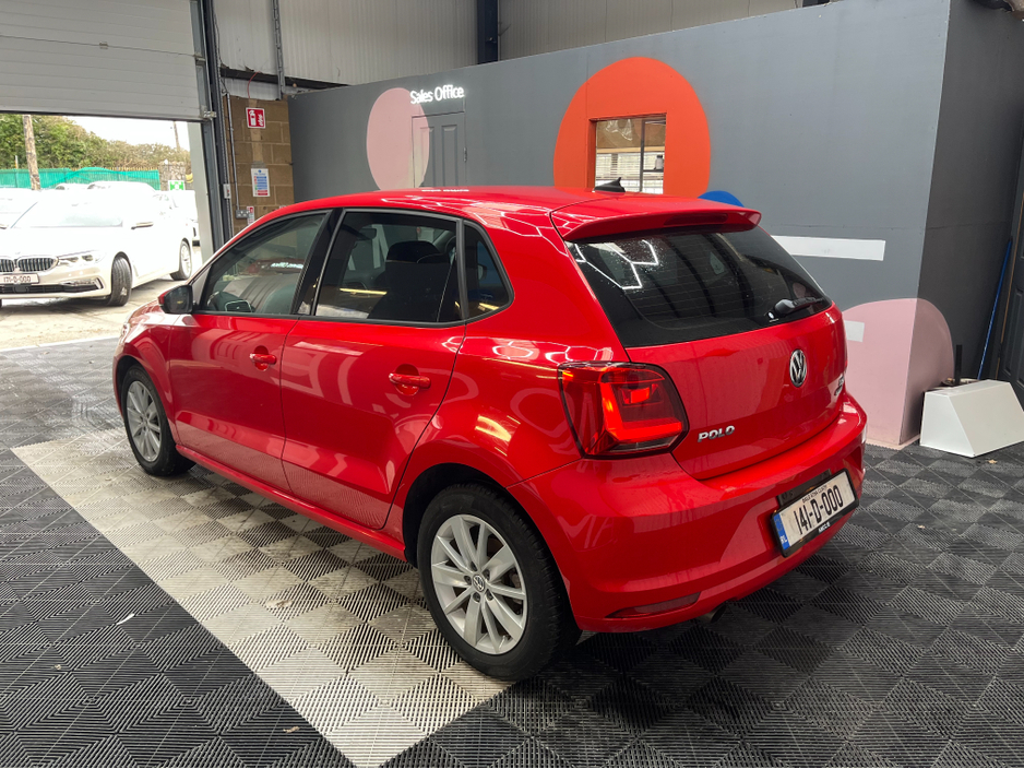 2014 Volkswagen Polo - image 4