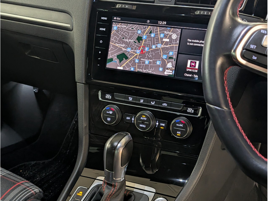 2018 Volkswagen Golf - image 20