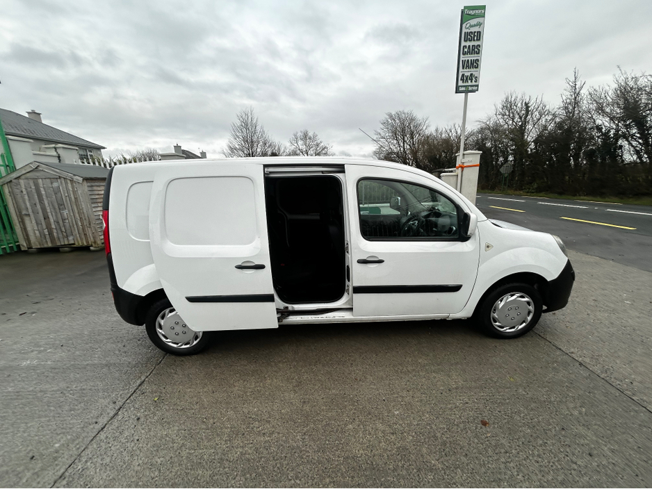 2012 Renault Kangoo 1.5 MAXI LL DCI 90 6DR 5 SEATER  CREWCAB €3,250