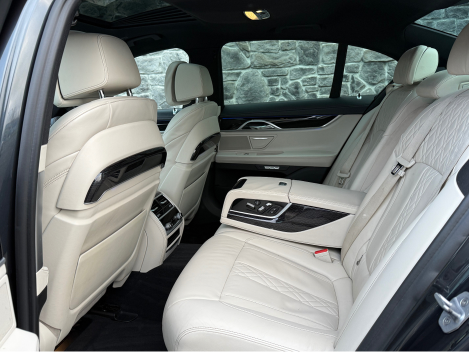 2018 BMW 7 Series 730D M SPORT FSH AUTO Huge Spec €26,950