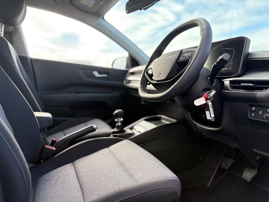 2026 Kia Stonic - image 11