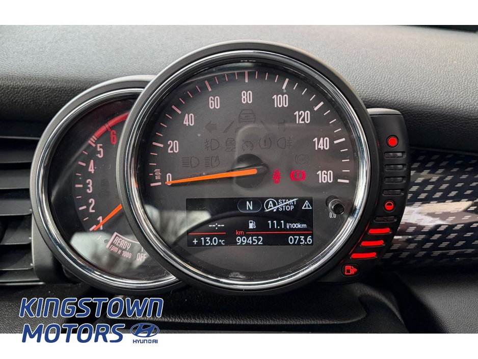 2015 MINI Cooper - image 13