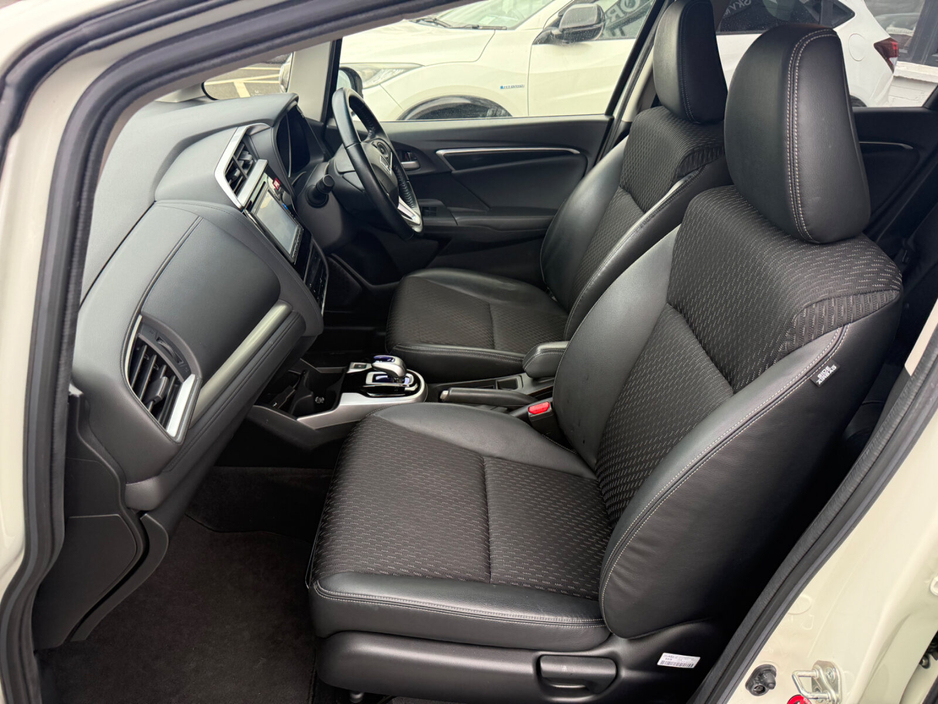 2016 Honda Jazz - image 21