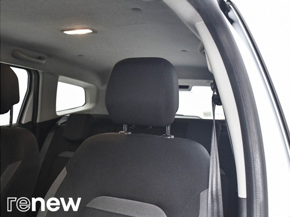 2021 Dacia Duster - image 20