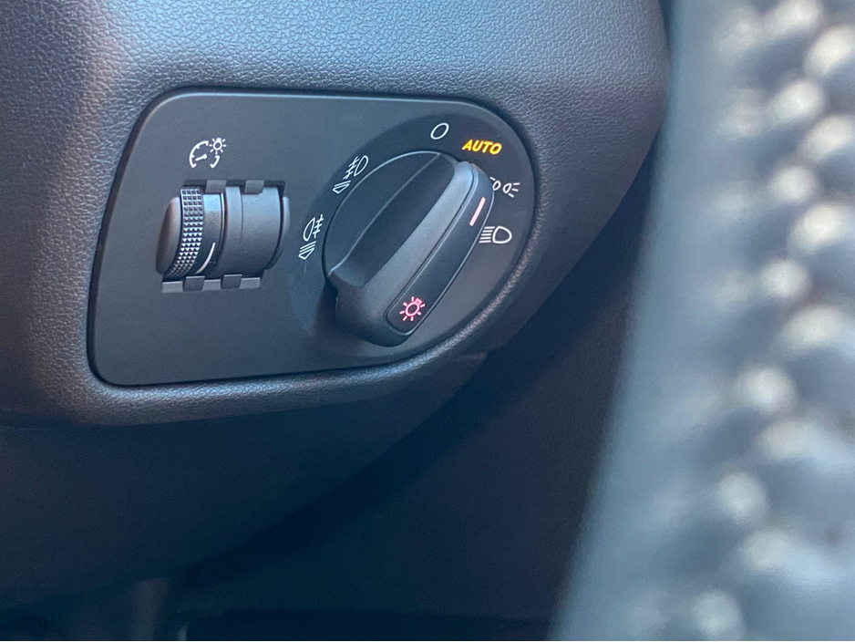 2018 Audi A1 - image 11