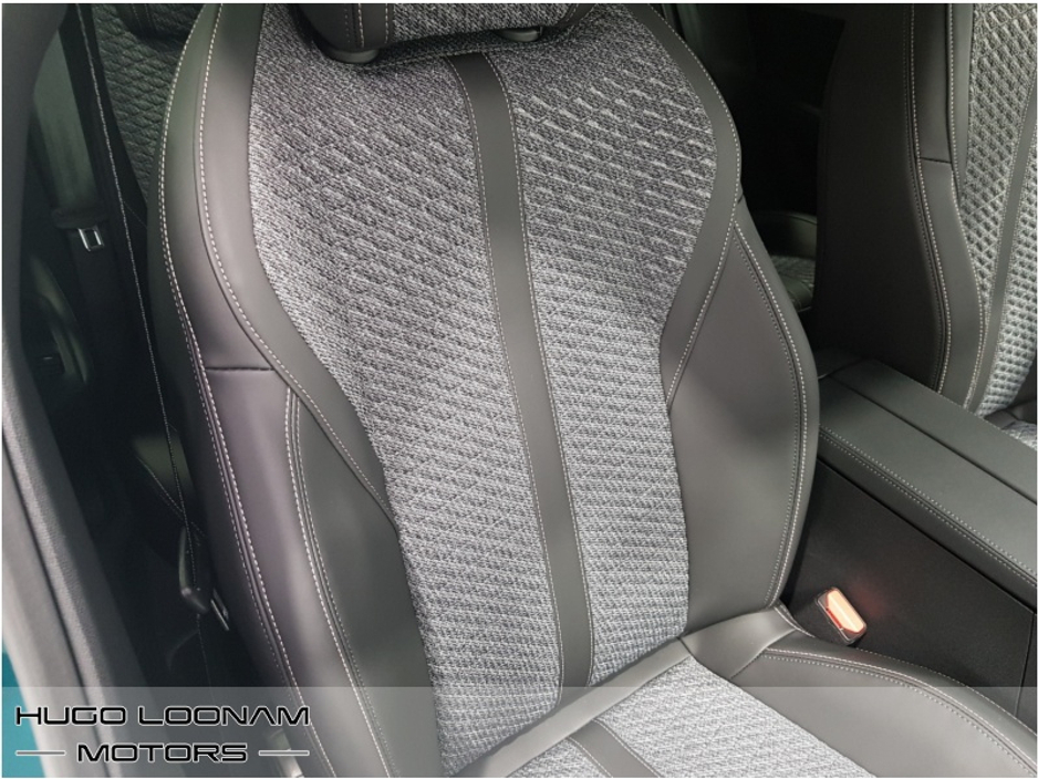 2026 Peugeot 308 - image 19