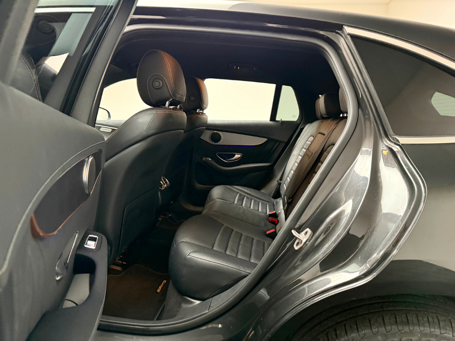 2024 Mercedes-Benz EQC - image 13