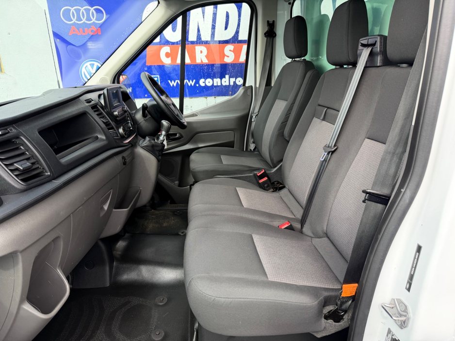 2022 Ford Transit - image 17