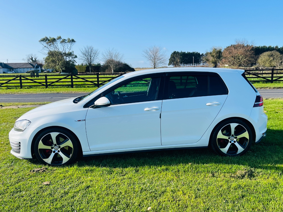 2017 Volkswagen Golf - image 7
