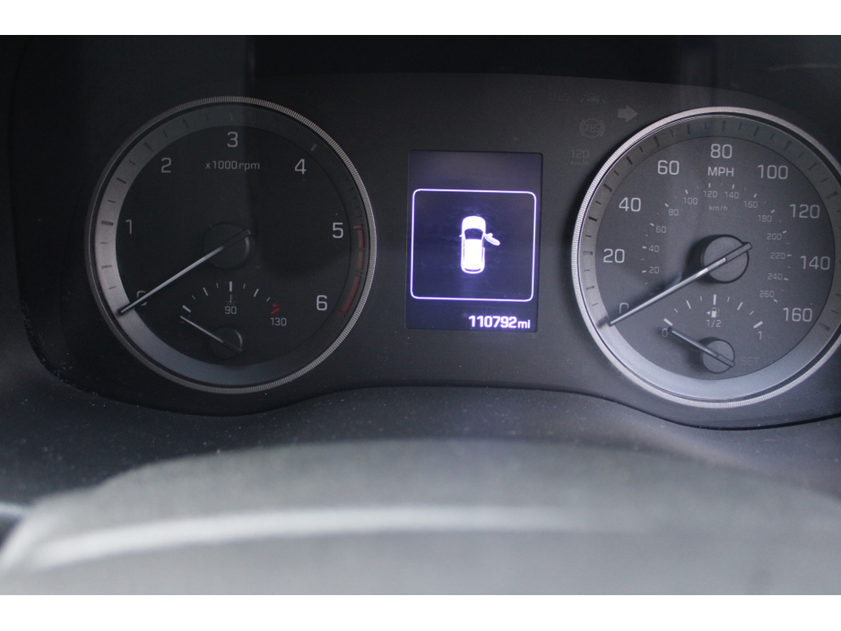 2016 Hyundai Tucson - image 9