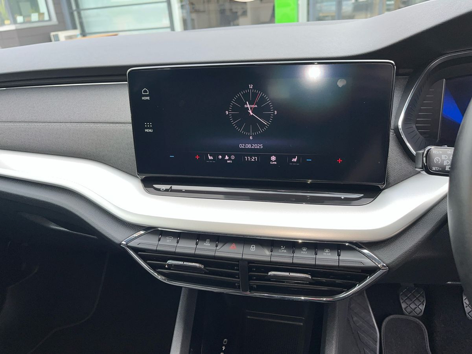 2024 Skoda Octavia - image 8