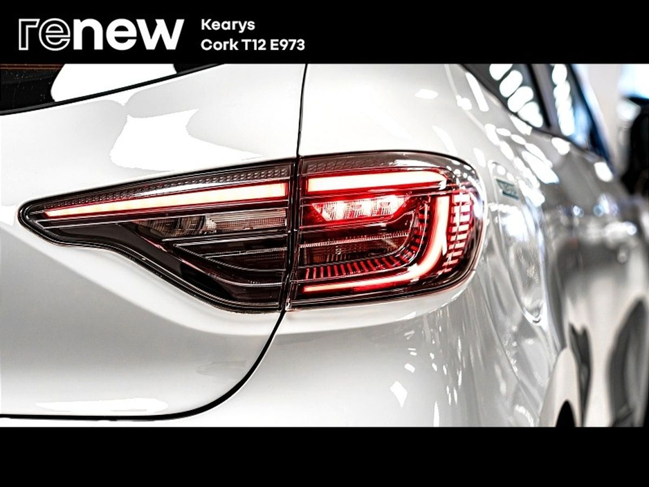 2025 Renault Clio - image 15